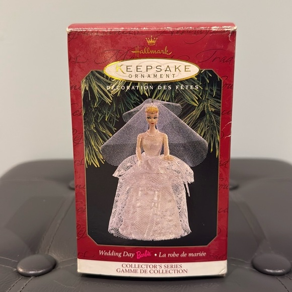* Vintage* Hallmark | Barbie Keepsake Collectors Series Ornament-1997 - Picture 5 of 9